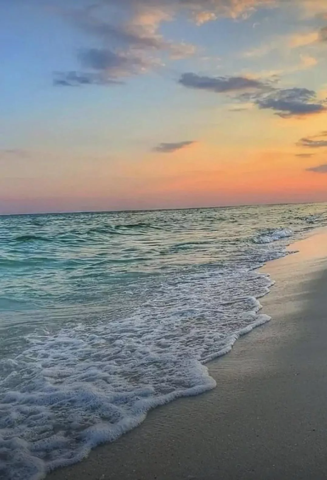 Beautiful view and wonderful sun. Everything in the picture is excellent