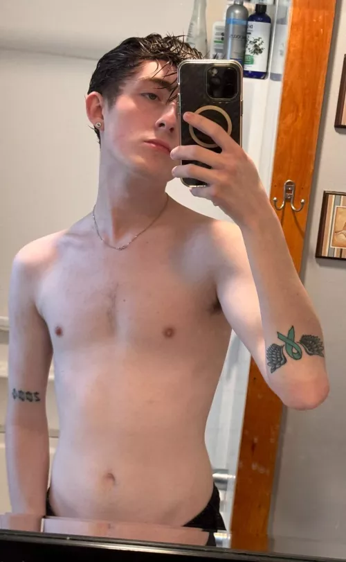 Can skinny forearms get some love ?❤️ 