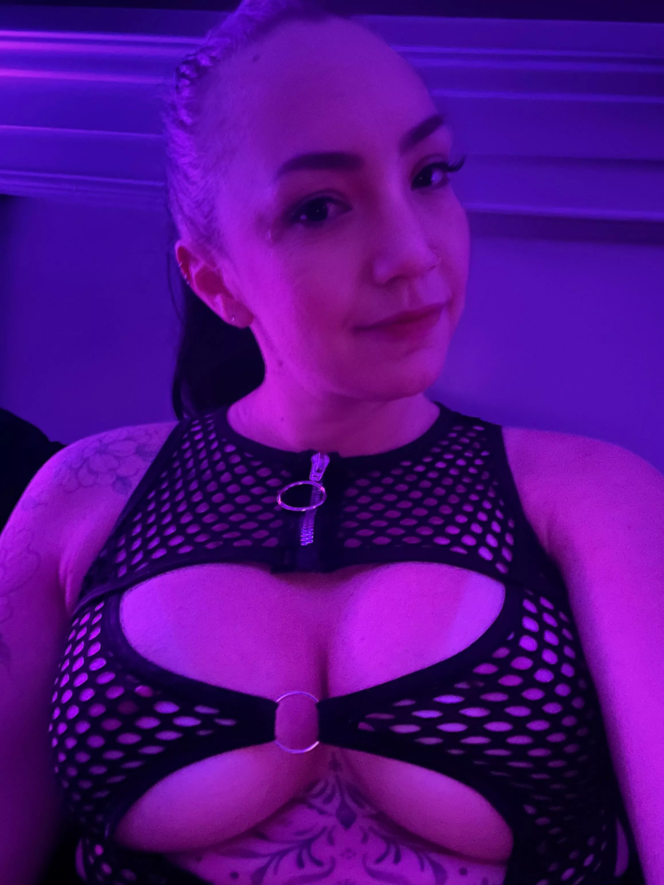 Happy Milfie Monday!