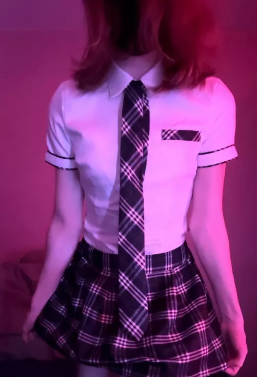 Hehe 😛 dont hide. I see you looking 👀 