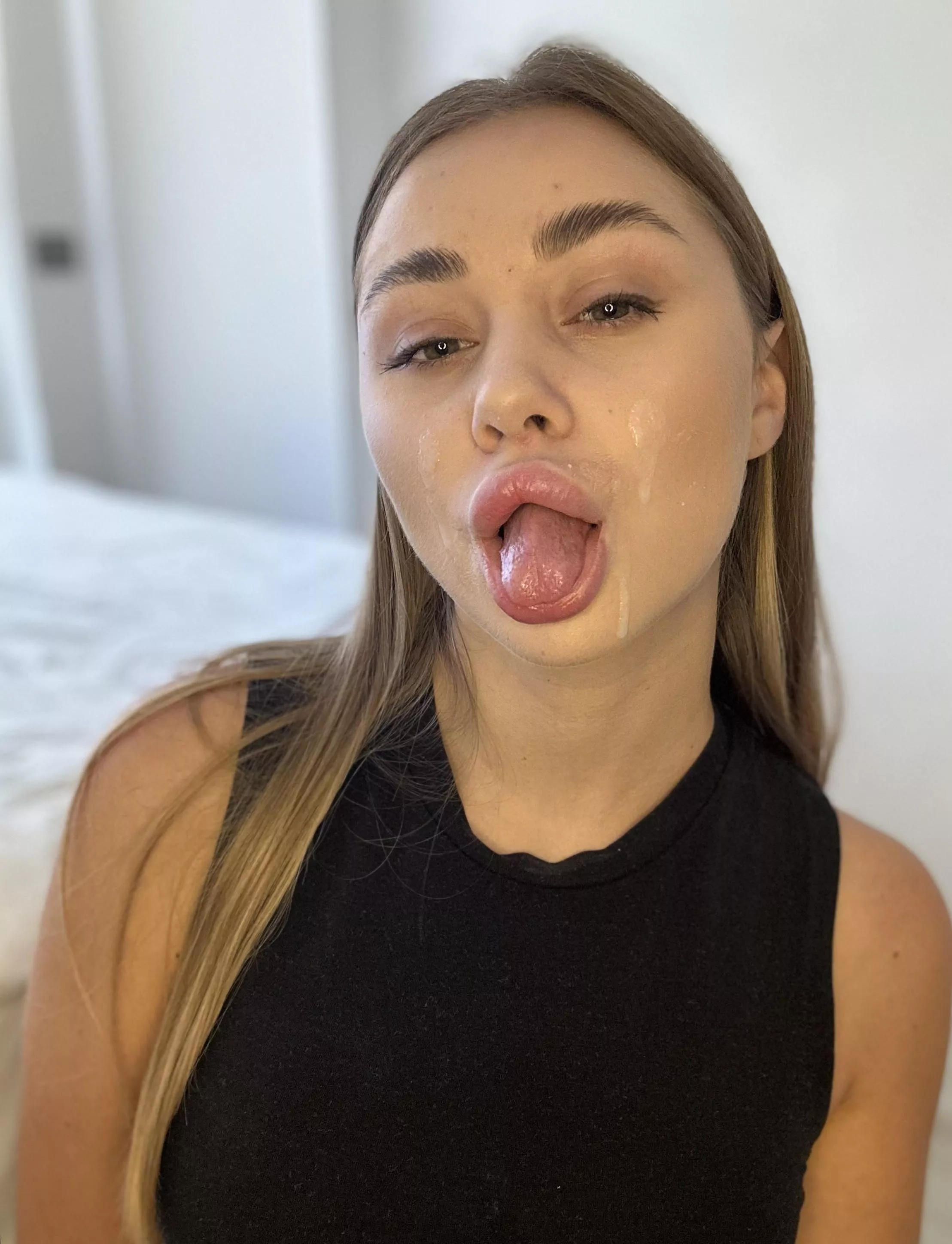 Her selfies are a moment of sincere beauty