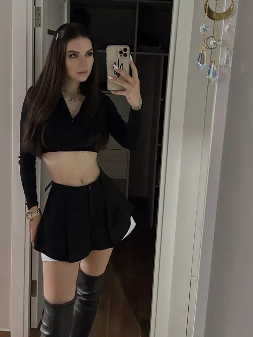 I adore my belly almost as much as I adore this top!