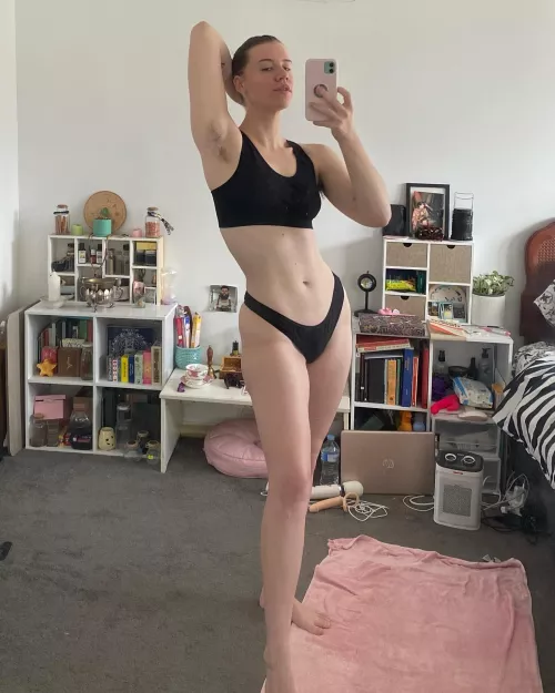 I took a week off Reddit, I've miss all your kind, horny faces! 