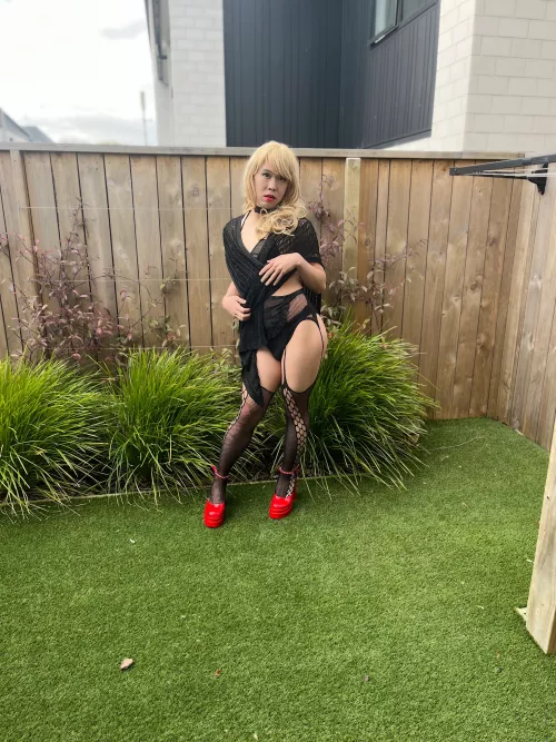 My neighbor saw me like this and it turned me on 🤭