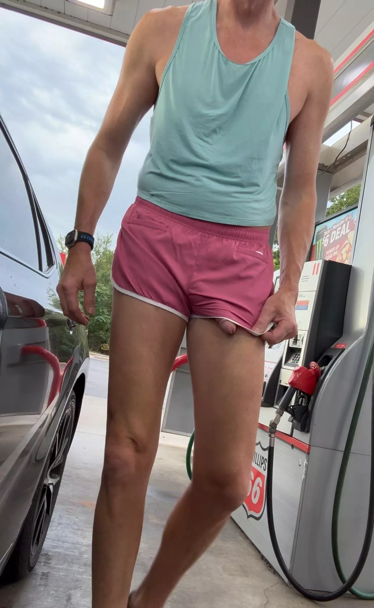 Short shorts don’t help the slippage