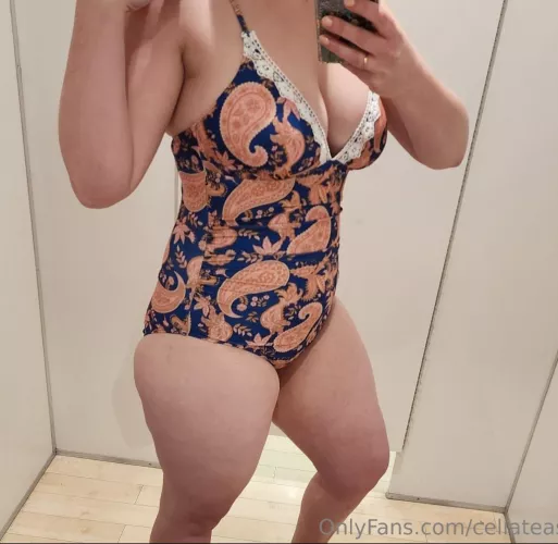 Swimsuit shopping. I think I like this one 🤔