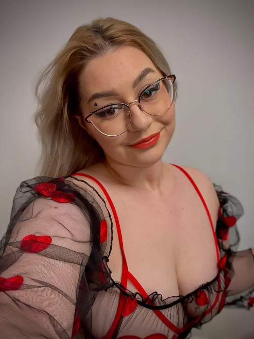 They say curiosity killed the cat, but satisfaction brought it back. Wanna find out why?