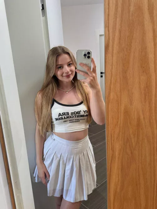 This top makes me even hotter