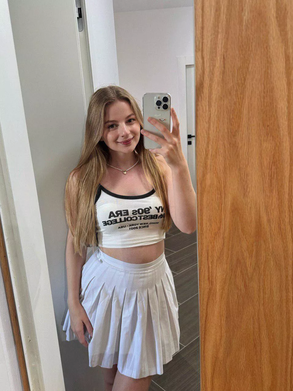 This top makes me even hotter