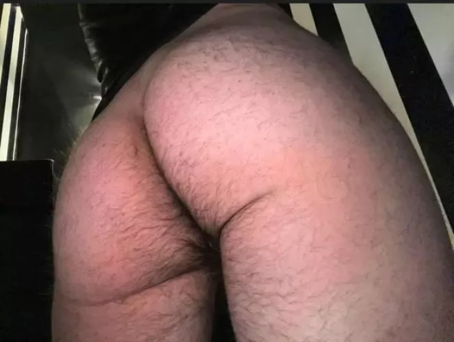 35 m #germany what do you think about my big booty?