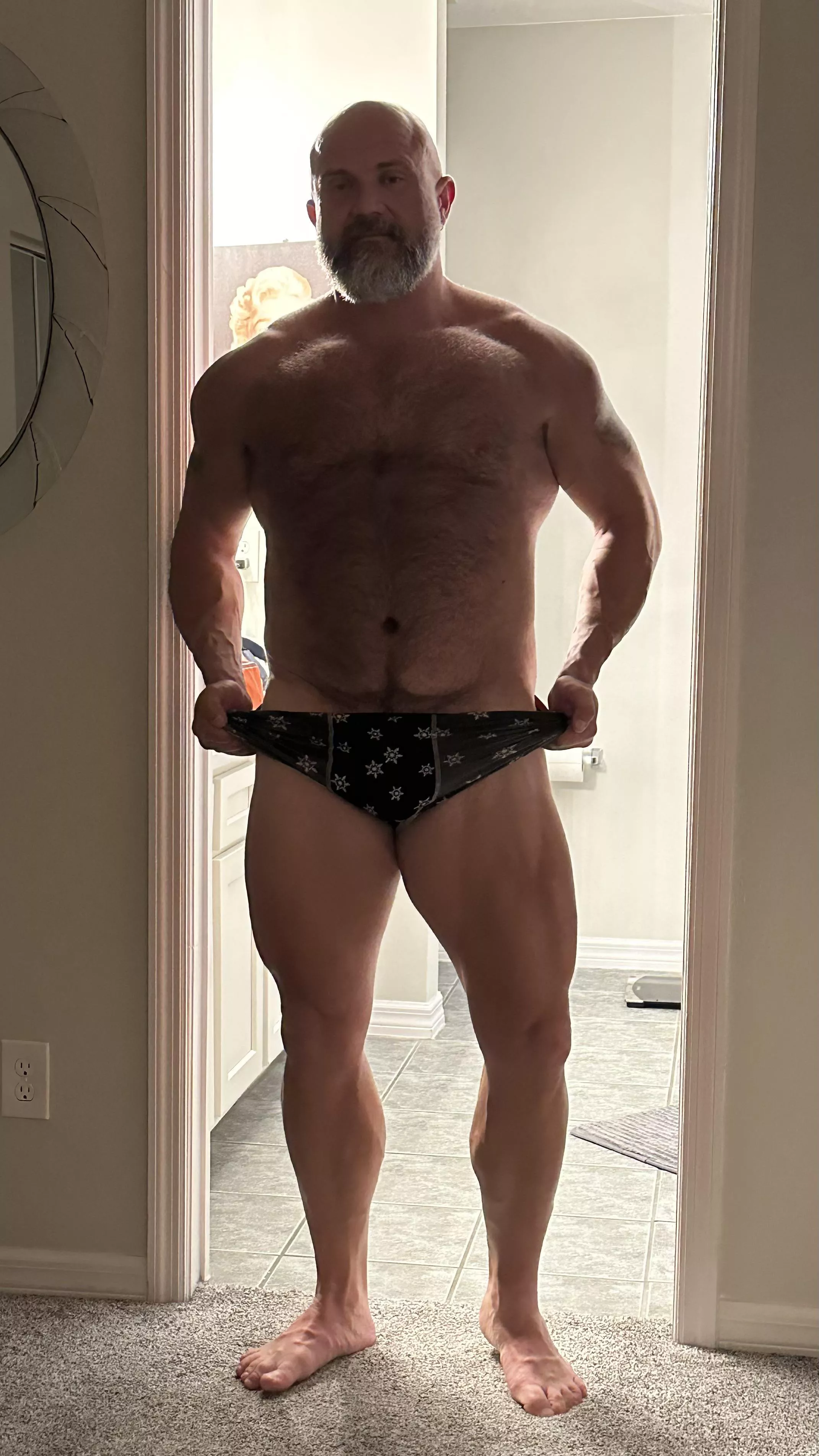 [44] Being lit from behind isn't doing me any disservice