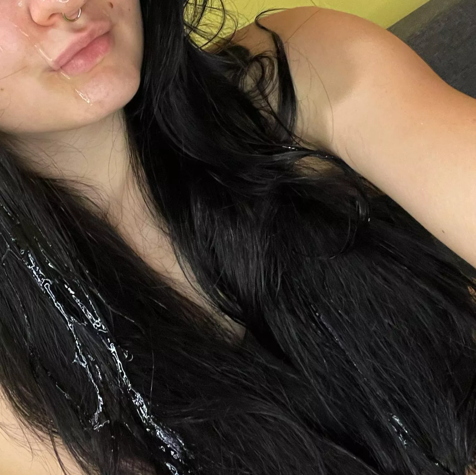 A real girl who loves your cum