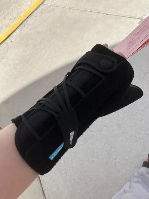 Dislocated my wrist :( decorating ideas for my brace? 