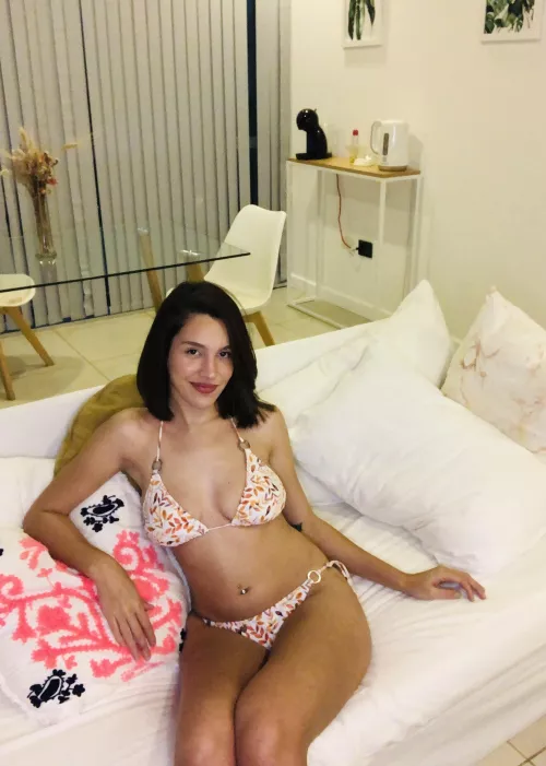 do i look sexy in this Bikini?