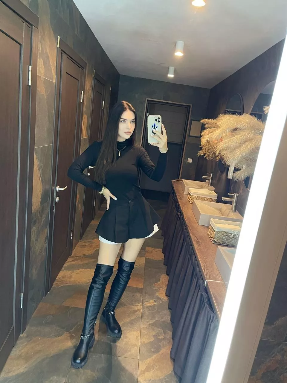 do these shoes match my outfit?