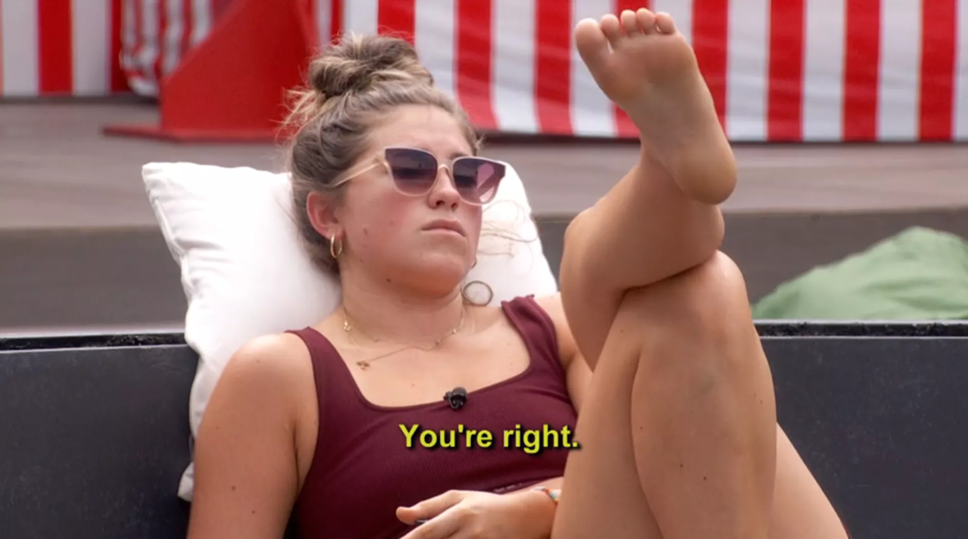 Dying for more Makensy feet.... BB26
