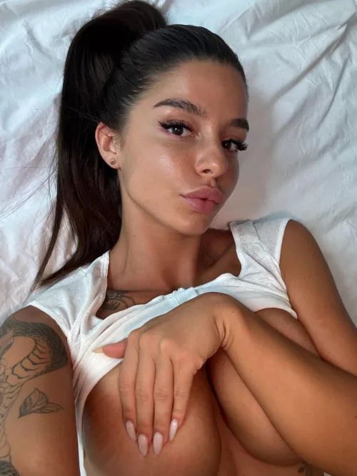 I am feeling so pretty with my pony tail