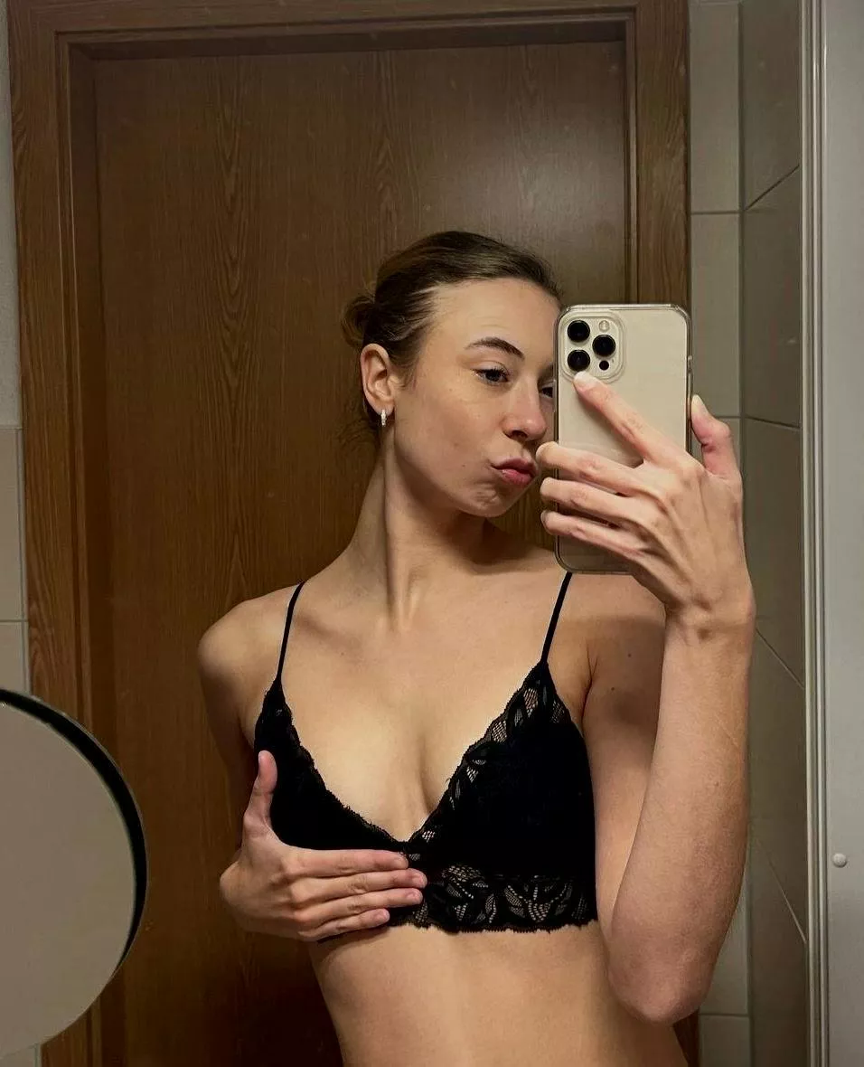 I Have To Distract You So I Can Win!