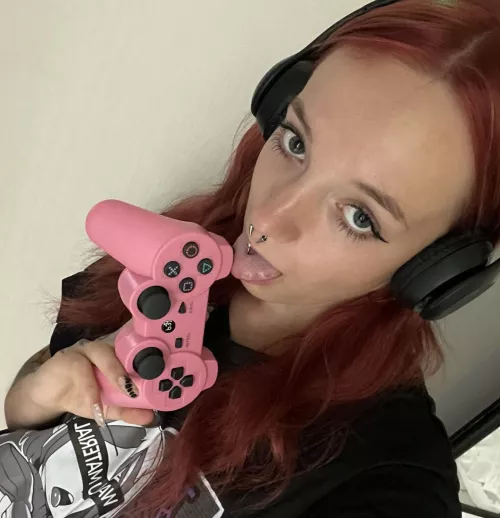 I hope you like gamers with red hair