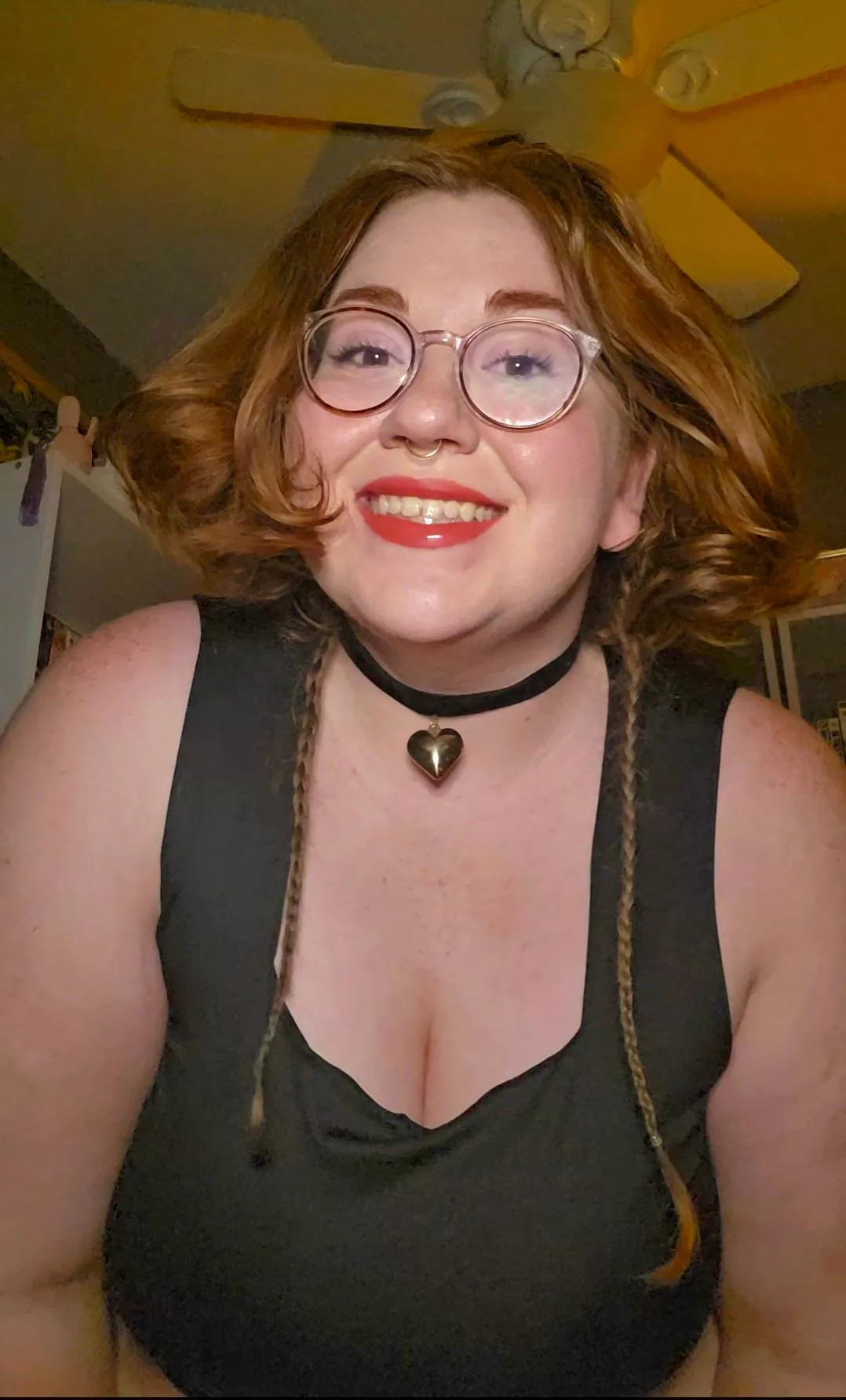 Its so hard to be this cute this early😪