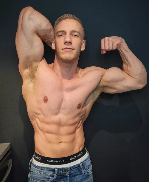 Lick me like a lolipop 🍭💦