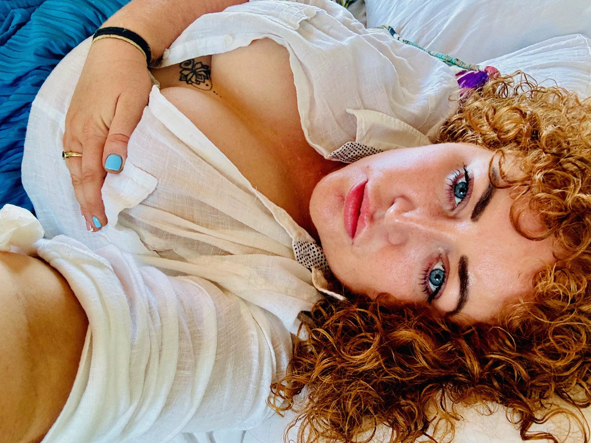 Liking the way the nails look today