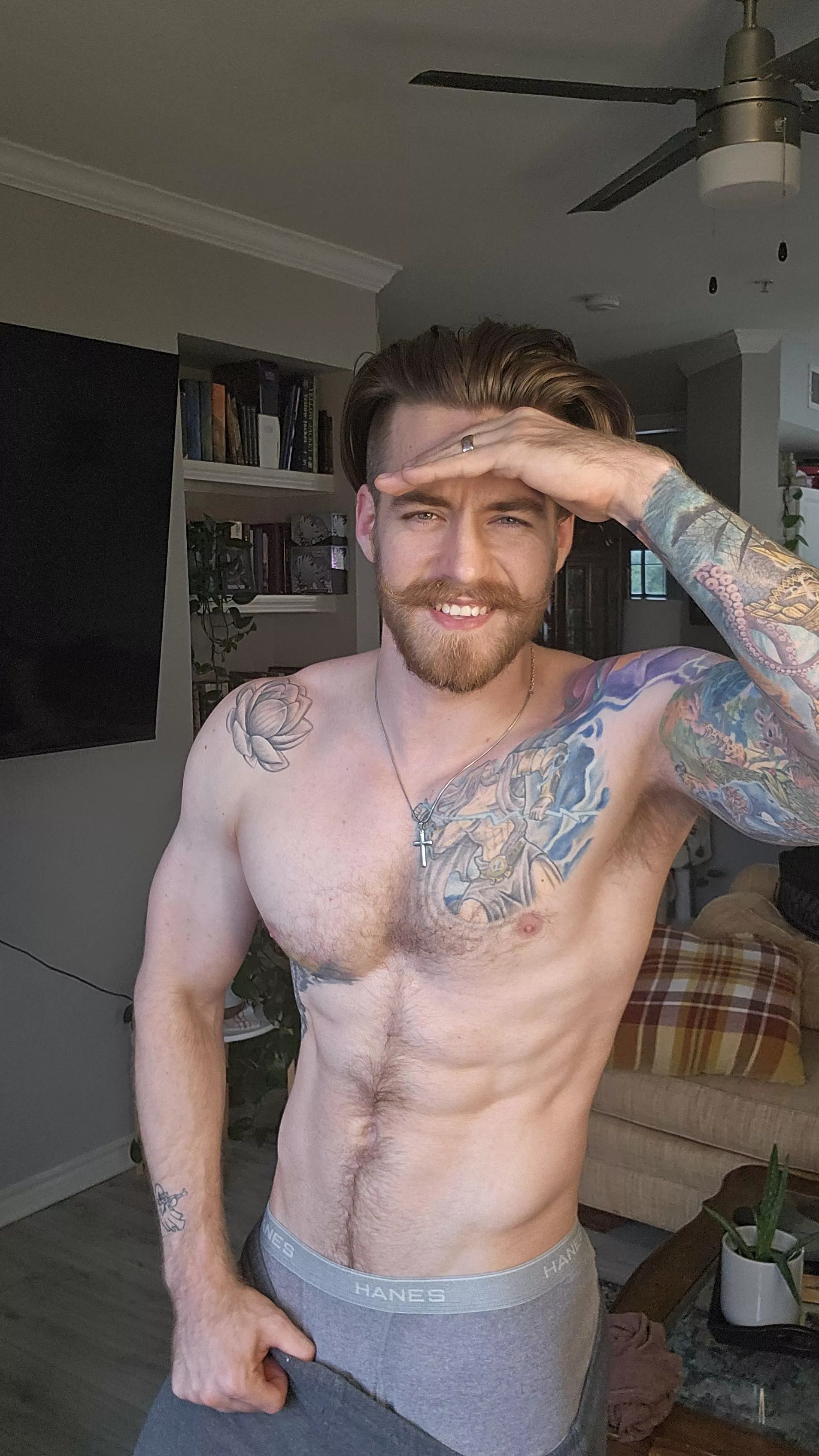 Looking for someone that likes pale boys with tats. Any takers?