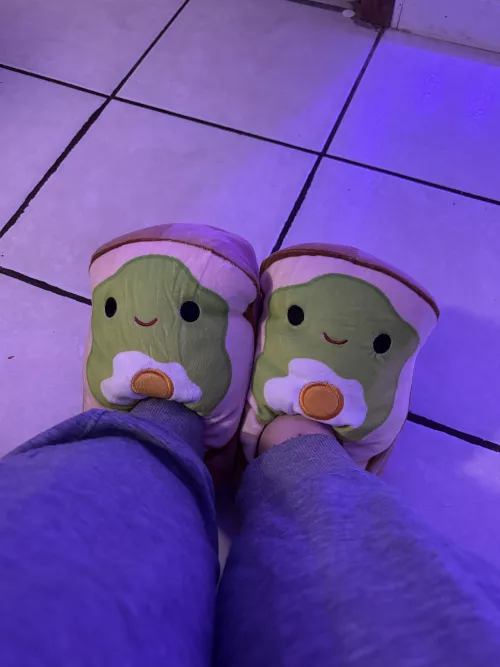 My feet were sooo cold now their…toasty 