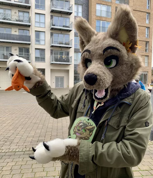 Posing like those middle aged men and their fish 🎣 