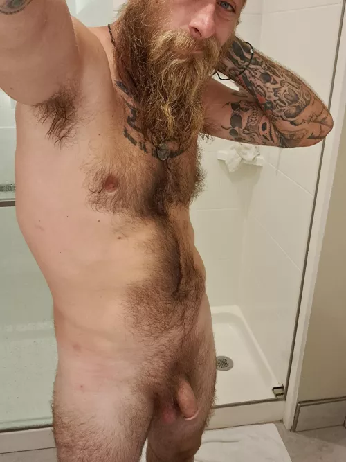 These hotel pics never get old 