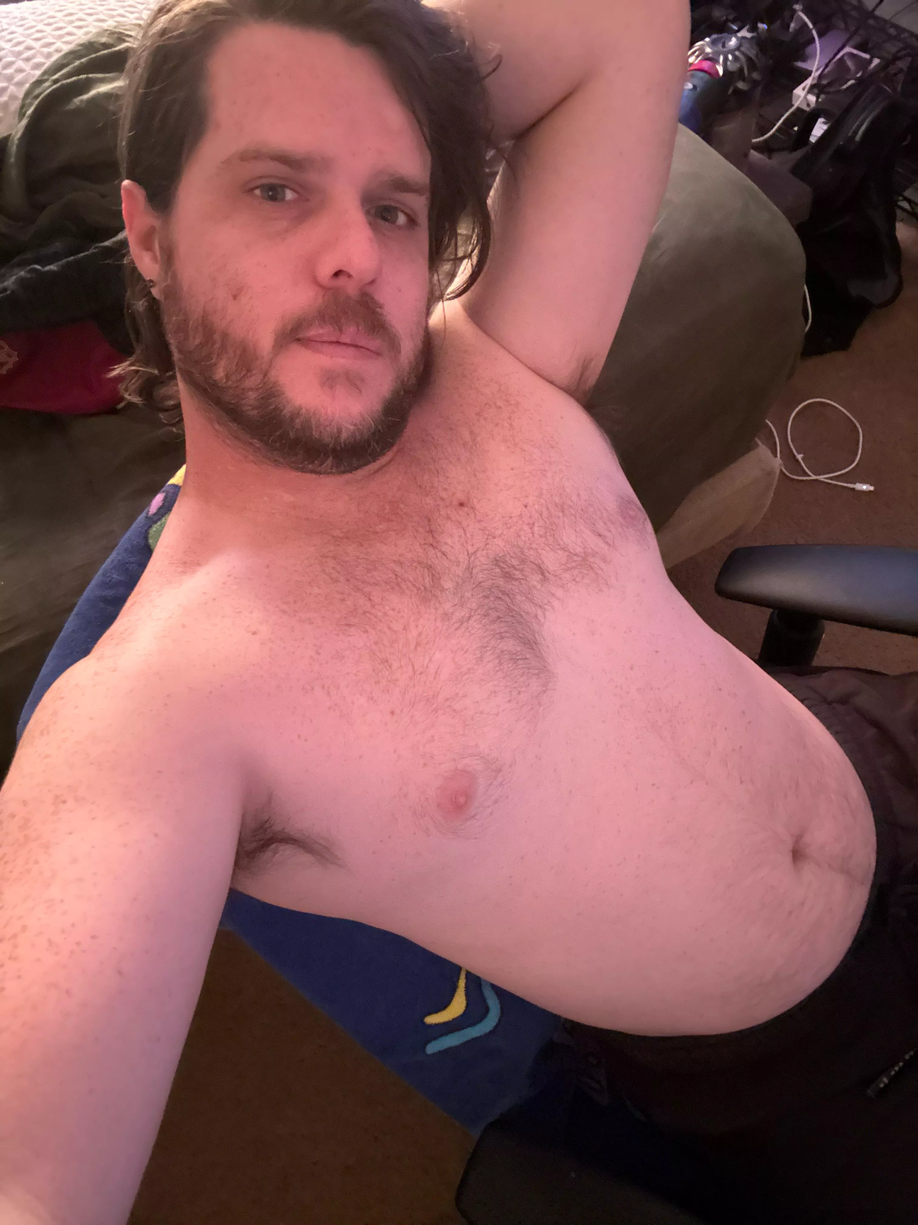 35 gayming bro… if I could only decide which game and on what lol (pc, series X, switch, ps5) Brojamesdean 