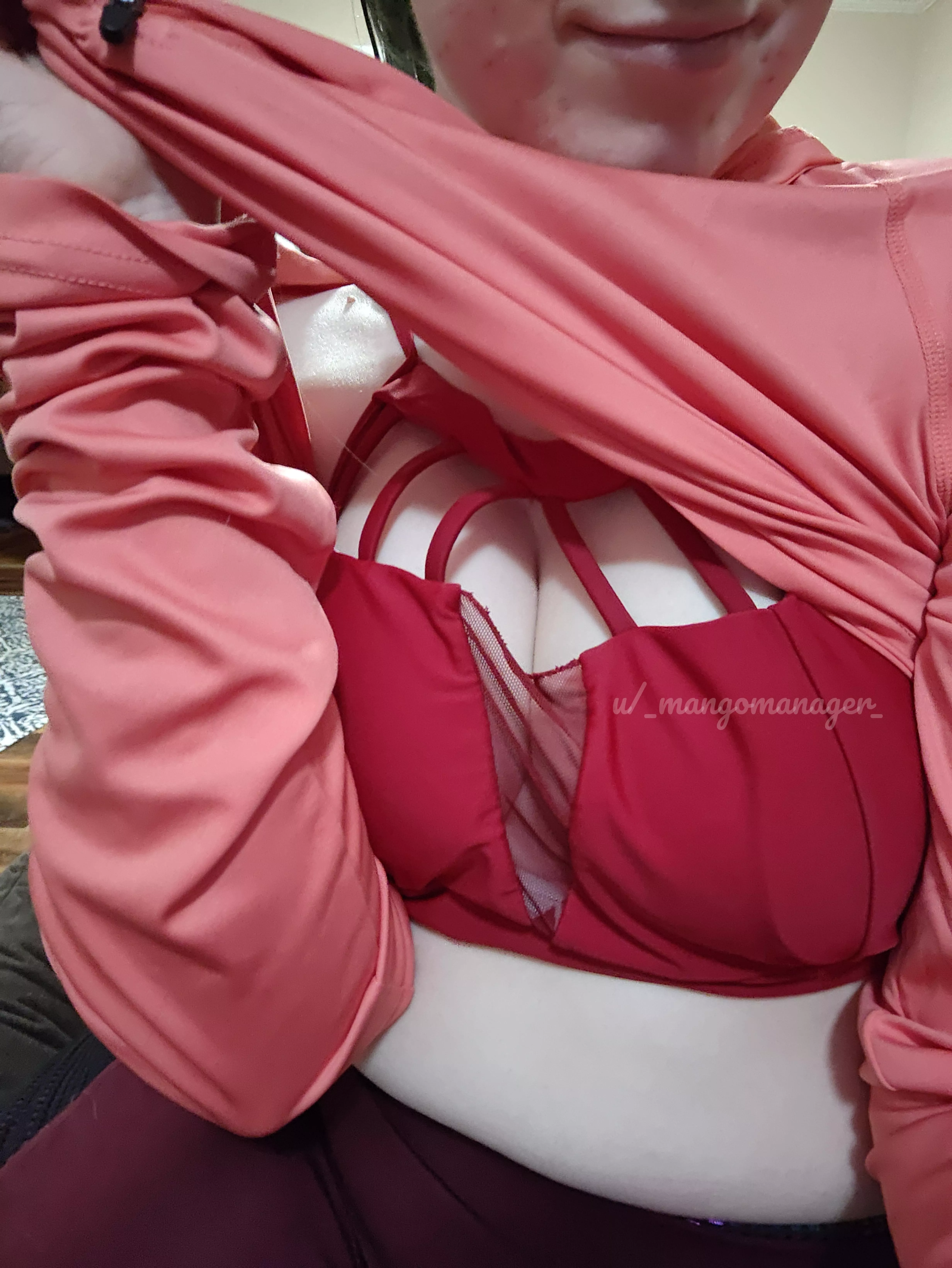 A peek of my cutest bra, in a monochrome mood