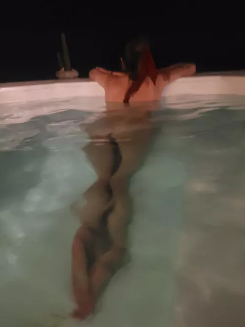 Anyone care for a dip? [F]6'4