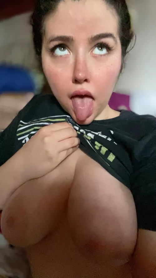 do I look really sexy babe?