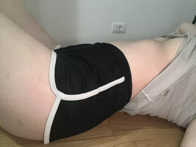 Do you like my stripe shorts ?