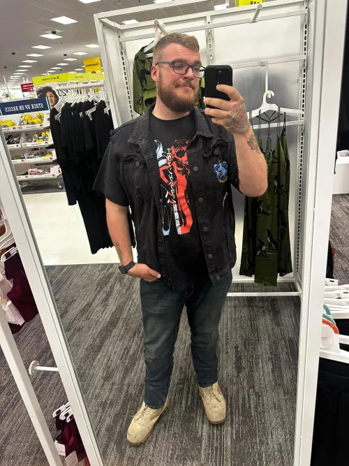 Good morning y’all! (Old pic) but what do you think of my outfit? 