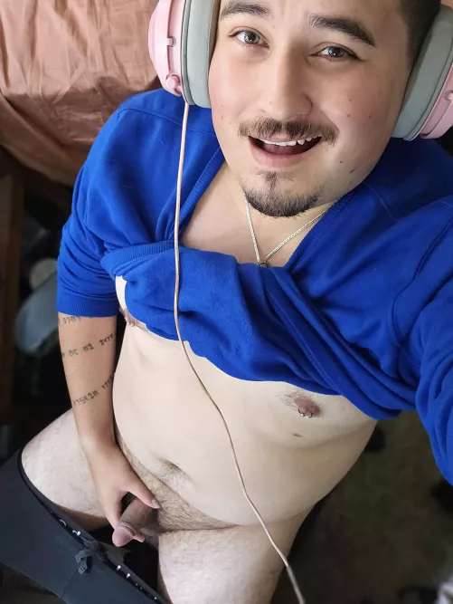 Heyy wanna come over and touch tips?