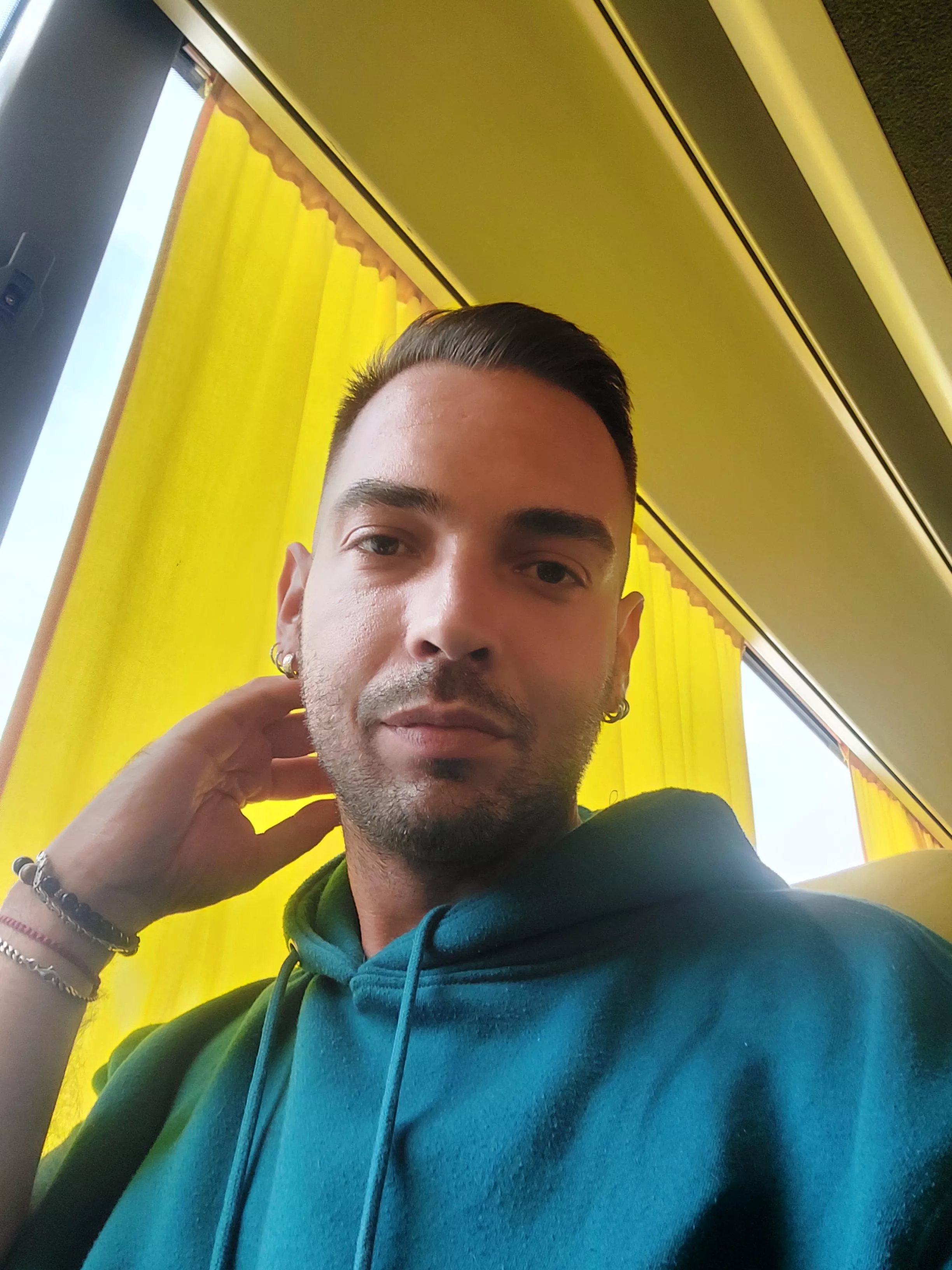 Husband material - gaymer 🤣