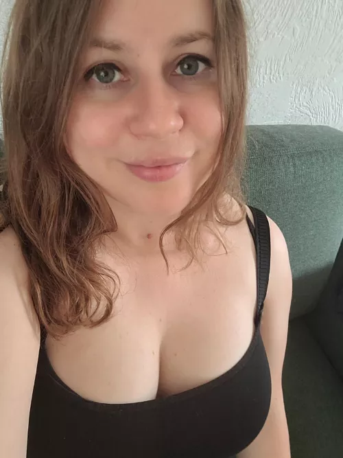 Me, wishing I'll one day meet a sweet dude to watch lotr extended with on a rainy Wednesday 