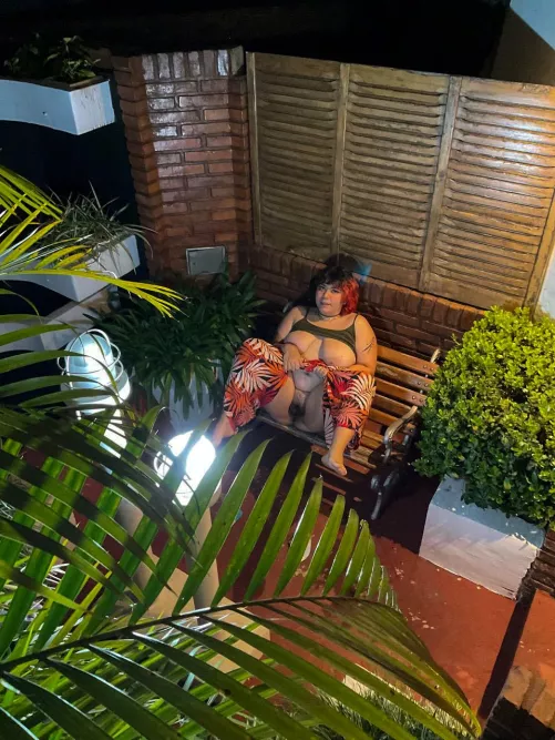 Tourists caught me masturbating outside! Would you fuck a foreign Latina girl?