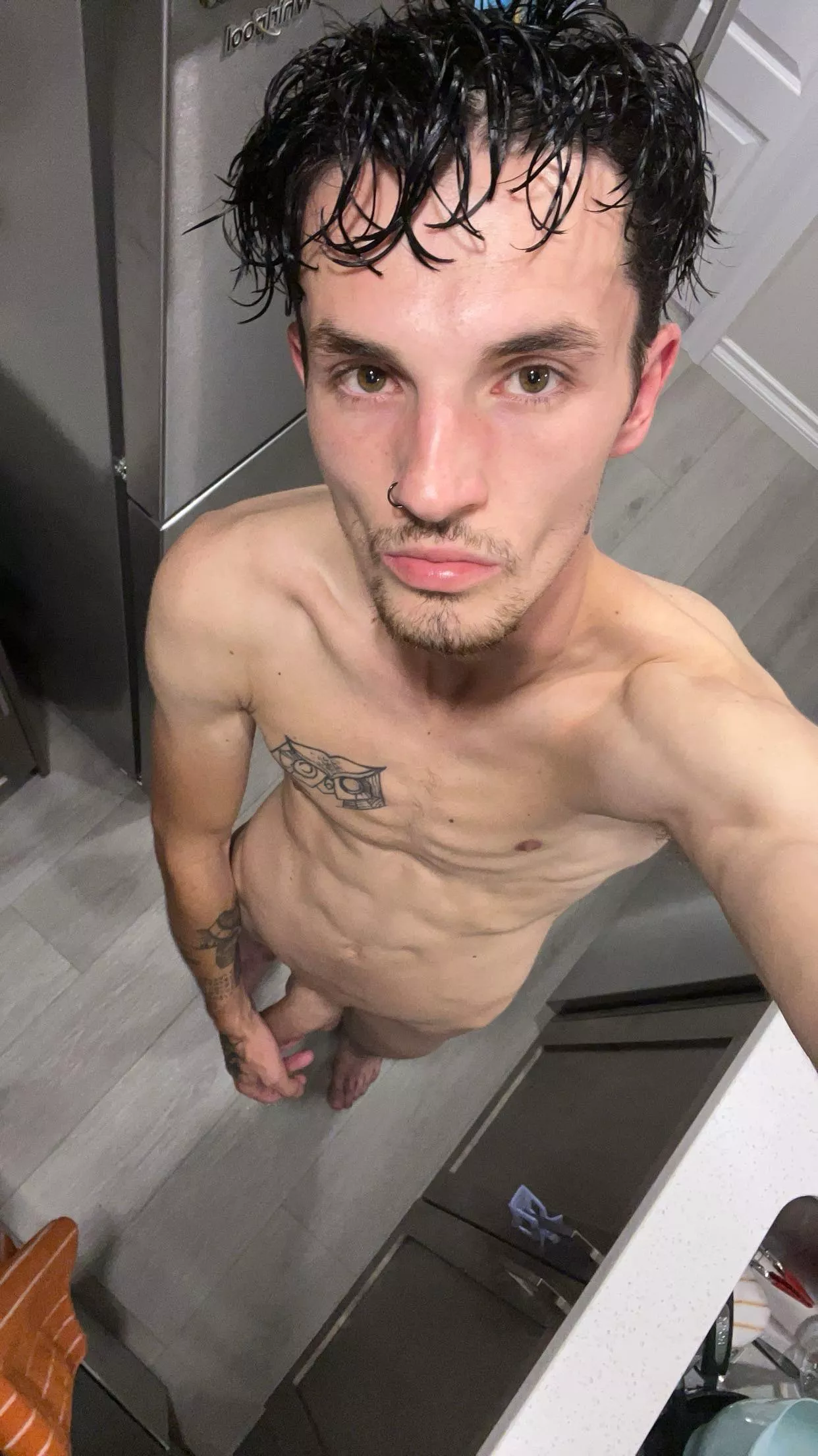 [24](m) thought it was a good angle and lighting 