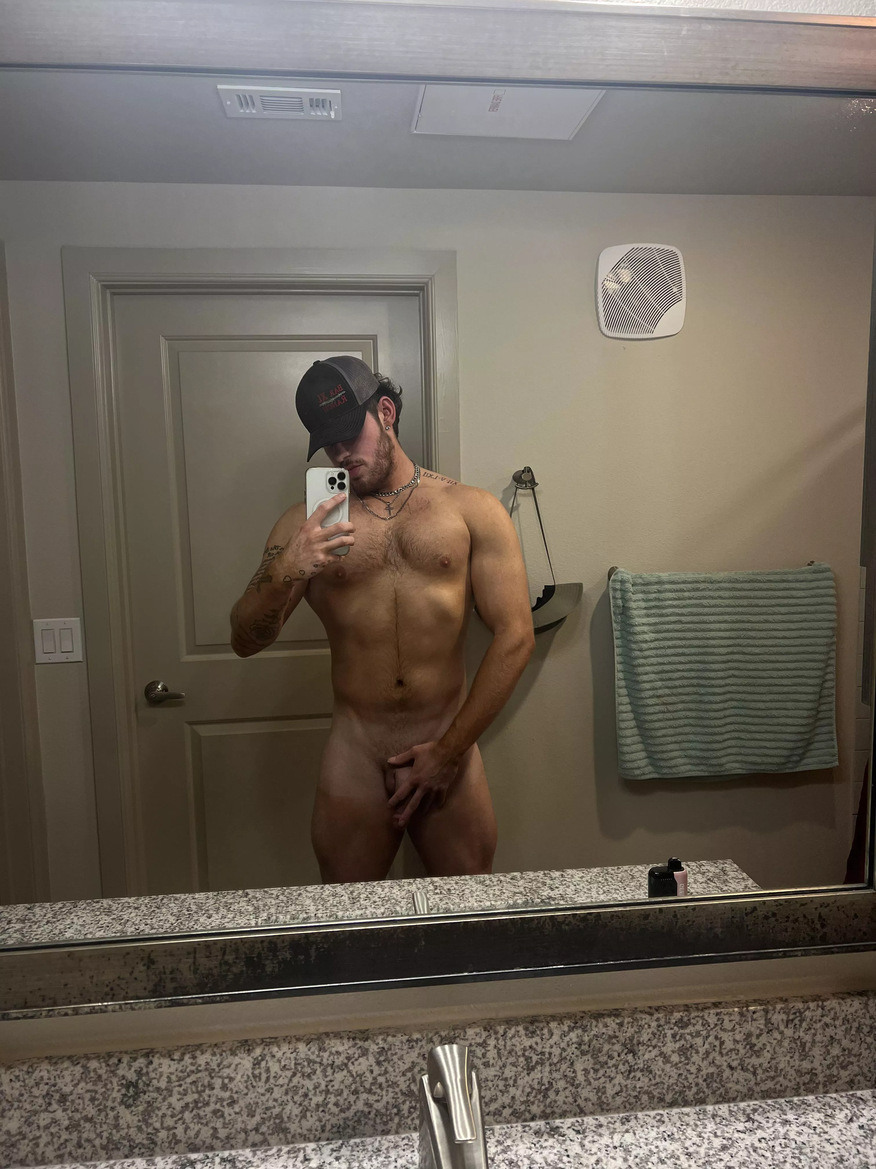 A little Friday tease… who wants to see the full thing in their DM’s 👀