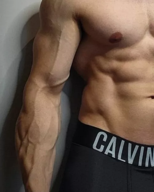Do you like veins 💪🏼😏..?