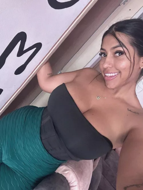 I help my Str8 neighbor out with His Dry Spell.. He was so pent up 🤪