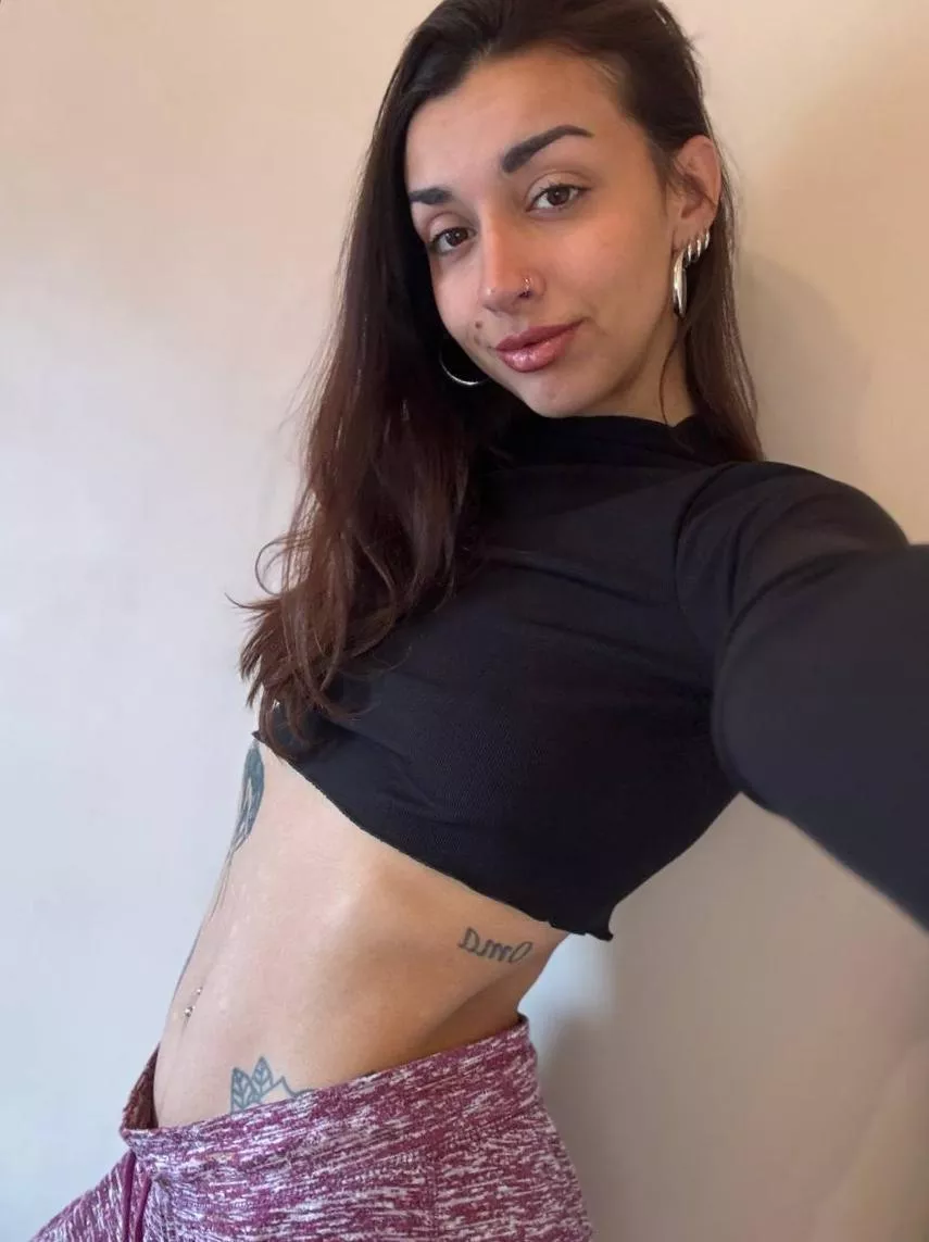 I hope you like crop tops F24