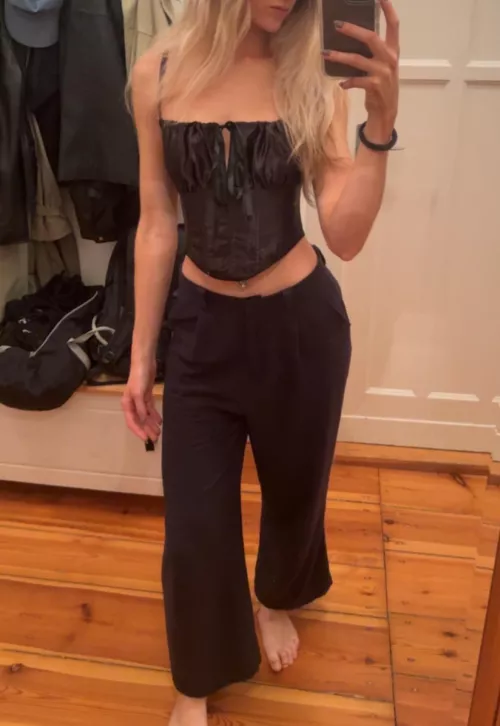 I only had one pair of pants and this corset top to wear, so this was the outfit for the night