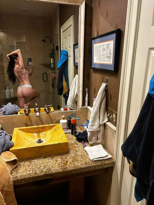 I wanted to gift the world my booty today