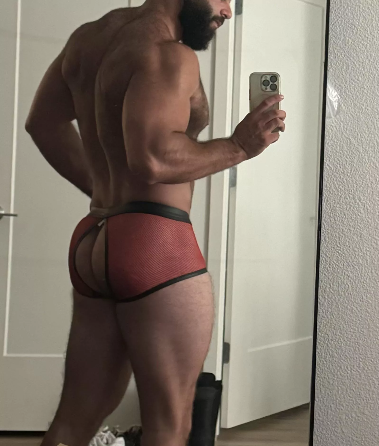 Perfectly placed hole for your face😌