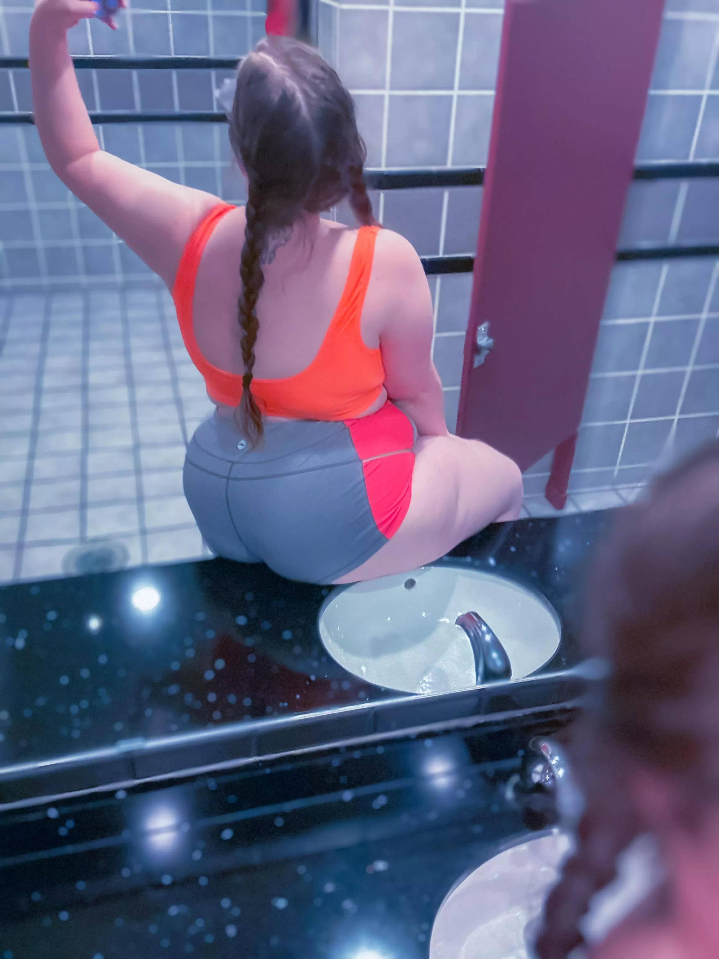 The braids hairstyle make good handles