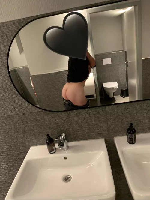 The party is boring, isn’t it? Let's try something new ;) (30)